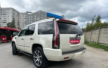 Cadillac Escalade III, 2012 год, 2 100 000 рублей, 4 фотография