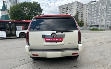 Cadillac Escalade III, 2012 год, 2 100 000 рублей, 5 фотография