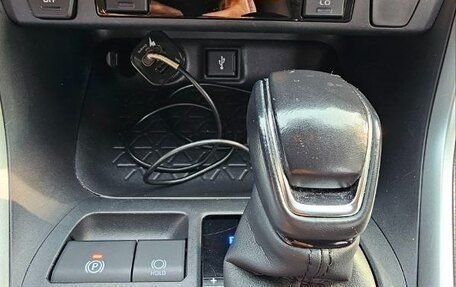 Toyota RAV4, 2021 год, 5 000 000 рублей, 13 фотография