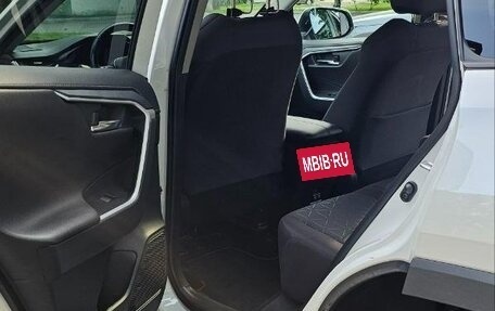 Toyota RAV4, 2021 год, 5 000 000 рублей, 7 фотография