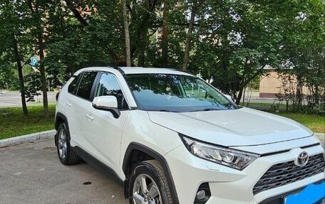 Toyota RAV4, 2021 год, 5 000 000 рублей, 18 фотография