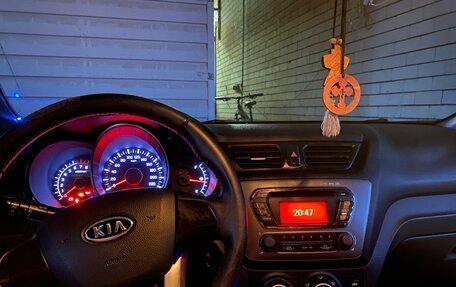 KIA Rio III рестайлинг, 2012 год, 800 000 рублей, 12 фотография