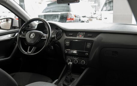 Skoda Octavia, 2018 год, 1 195 000 рублей, 13 фотография