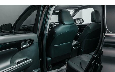 Toyota Highlander, 2024 год, 6 580 000 рублей, 18 фотография