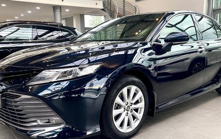 Toyota Camry, 2018 год, 2 700 000 рублей, 2 фотография