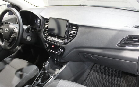 Hyundai Solaris II рестайлинг, 2021 год, 1 400 000 рублей, 4 фотография