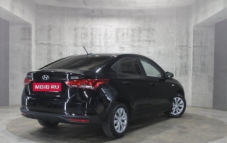 Hyundai Solaris II рестайлинг, 2021 год, 1 400 000 рублей, 10 фотография