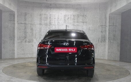 Hyundai Solaris II рестайлинг, 2021 год, 1 400 000 рублей, 11 фотография
