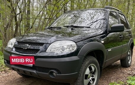 Chevrolet Niva I рестайлинг, 2013 год, 655 000 рублей, 2 фотография