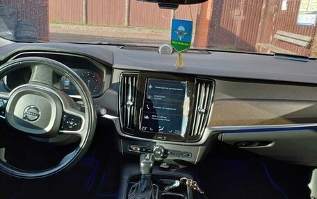 Volvo V90 Cross Country I рестайлинг, 2018 год, 3 200 000 рублей, 9 фотография