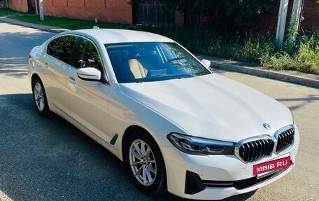 BMW 5 серия, 2020 год, 3 850 000 рублей, 2 фотография