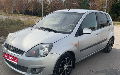 Ford Fiesta, 2007 год, 320 000 рублей, 2 фотография