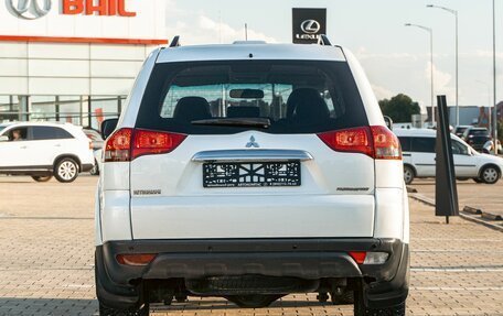 Mitsubishi Pajero Sport II рестайлинг, 2013 год, 1 495 000 рублей, 5 фотография