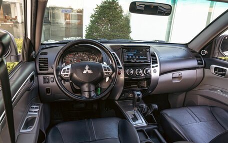 Mitsubishi Pajero Sport II рестайлинг, 2013 год, 1 495 000 рублей, 11 фотография