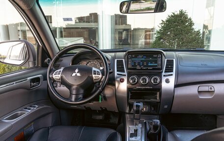 Mitsubishi Pajero Sport II рестайлинг, 2013 год, 1 495 000 рублей, 17 фотография