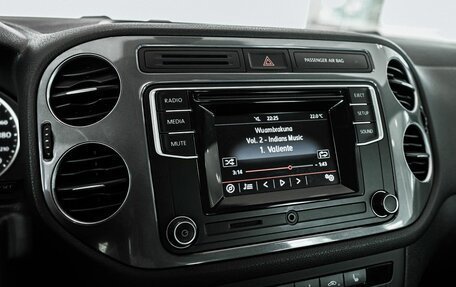 Volkswagen Tiguan I, 2015 год, 1 345 000 рублей, 13 фотография