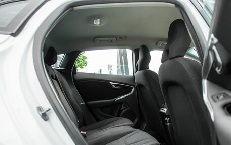 Volvo V40 Cross Country I, 2013 год, 1 155 000 рублей, 20 фотография
