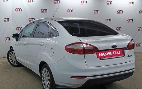 Ford Fiesta, 2015 год, 849 000 рублей, 6 фотография