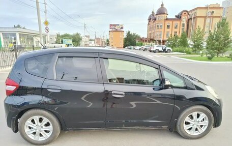 Honda Fit III, 2012 год, 950 000 рублей, 2 фотография