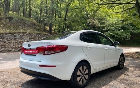KIA Rio III рестайлинг, 2017 год, 1 000 000 рублей, 4 фотография