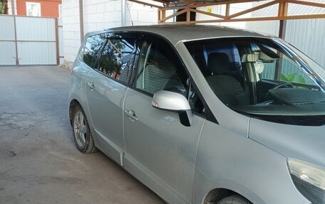 Renault Scenic III, 2010 год, 570 000 рублей, 2 фотография