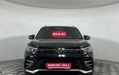Volkswagen Tiguan, 2024 год, 5 800 000 рублей, 2 фотография