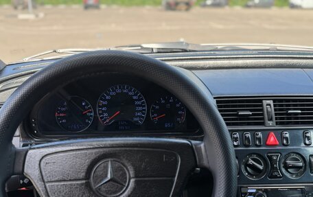 Mercedes-Benz C-Класс, 1998 год, 750 000 рублей, 9 фотография
