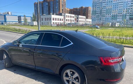 Skoda Superb III рестайлинг, 2018 год, 1 890 000 рублей, 3 фотография