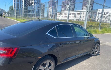 Skoda Superb III рестайлинг, 2018 год, 1 890 000 рублей, 5 фотография