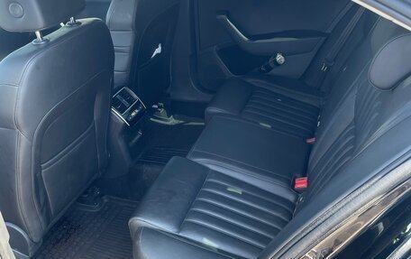 Skoda Superb III рестайлинг, 2018 год, 1 890 000 рублей, 7 фотография