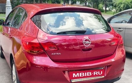 Opel Astra J, 2010 год, 1 175 000 рублей, 2 фотография