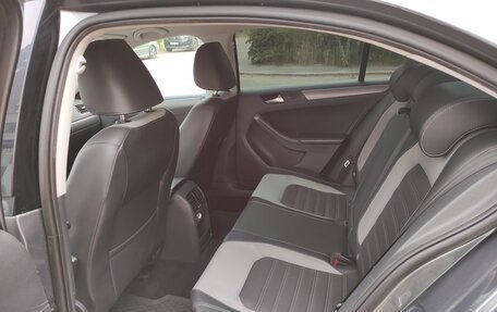 Volkswagen Jetta VI, 2012 год, 930 000 рублей, 4 фотография