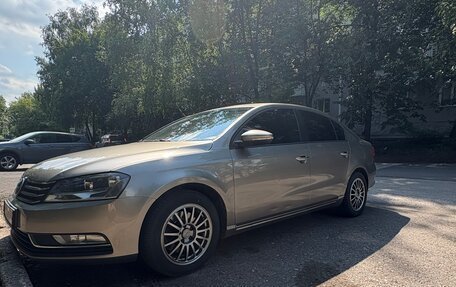 Volkswagen Passat B7, 2013 год, 1 090 000 рублей, 7 фотография