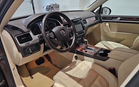 Volkswagen Touareg III, 2012 год, 1 939 000 рублей, 18 фотография