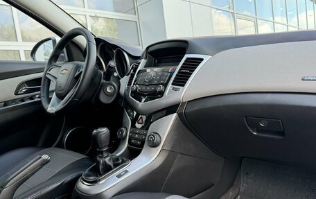 Chevrolet Cruze II, 2011 год, 740 000 рублей, 6 фотография