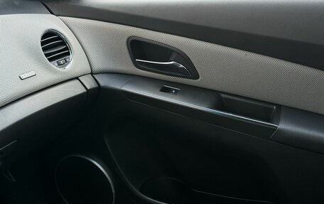 Chevrolet Cruze II, 2011 год, 740 000 рублей, 13 фотография