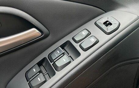 Hyundai ix35 I рестайлинг, 2013 год, 1 100 000 рублей, 13 фотография