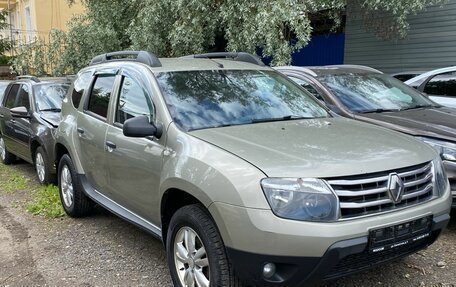 Renault Duster I рестайлинг, 2014 год, 860 000 рублей, 2 фотография