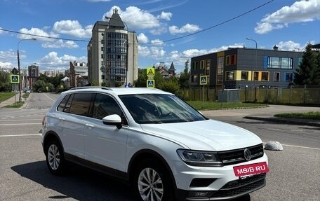 Volkswagen Tiguan II, 2018 год, 2 450 000 рублей, 8 фотография