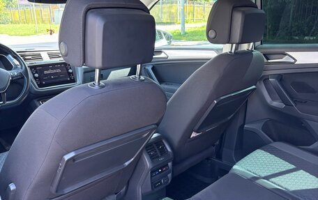 Volkswagen Tiguan II, 2018 год, 2 450 000 рублей, 11 фотография