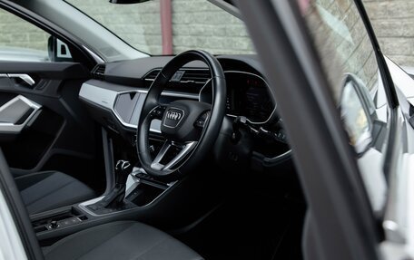 Audi Q3, 2020 год, 2 400 000 рублей, 19 фотография