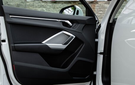 Audi Q3, 2020 год, 2 400 000 рублей, 33 фотография