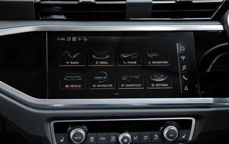 Audi Q3, 2020 год, 2 400 000 рублей, 31 фотография