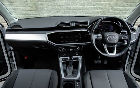 Audi Q3, 2020 год, 2 400 000 рублей, 28 фотография