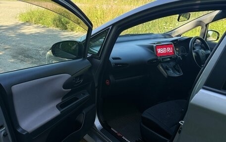 Toyota Wish II, 2010 год, 1 165 000 рублей, 22 фотография