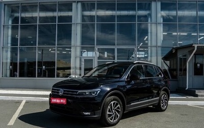 Volkswagen Tiguan II, 2019 год, 2 450 000 рублей, 1 фотография