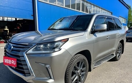 Lexus LX III, 2016 год, 7 500 000 рублей, 13 фотография