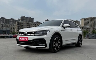 Volkswagen Tiguan II, 2021 год, 2 577 000 рублей, 1 фотография