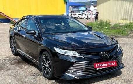 Toyota Camry, 2018 год, 2 850 000 рублей, 18 фотография