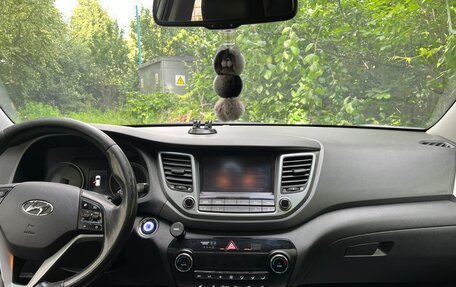 Hyundai Tucson III, 2017 год, 1 780 000 рублей, 9 фотография